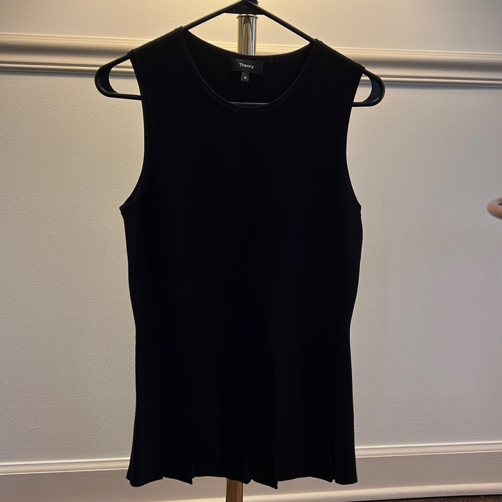 Theory Black Sleeveless Top - M